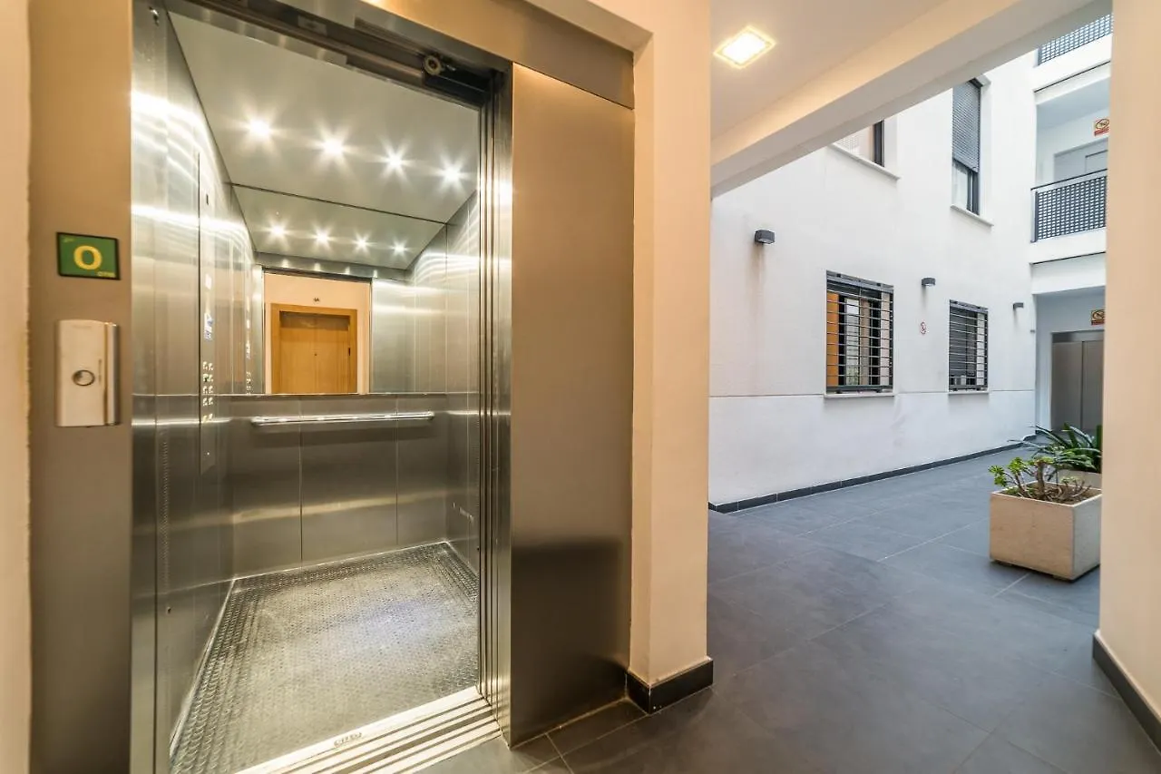 Malaga Suite Picasso With Swimming Pool And Parking In The Center! דירה